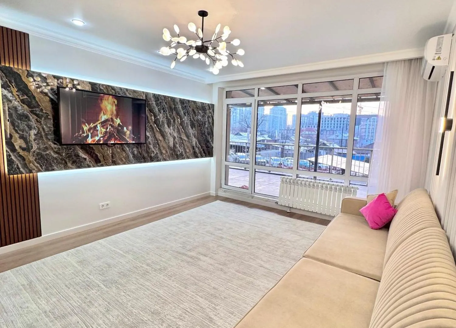 Apartment Терраса- Тв Напротив Кровати- Вид На Горы Almaty